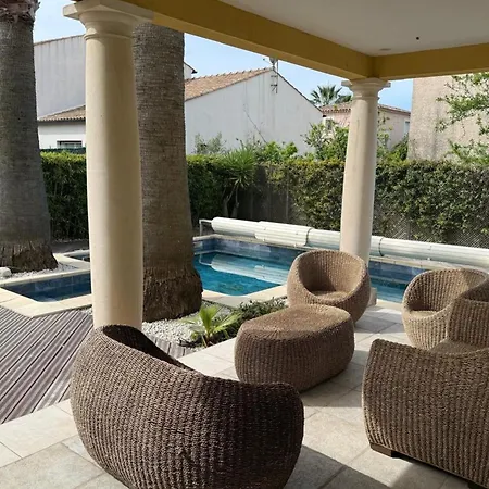 Yolea Avec Piscine Privee Au Grau Du Roi De Reve Villa Le Grau-du-Roi