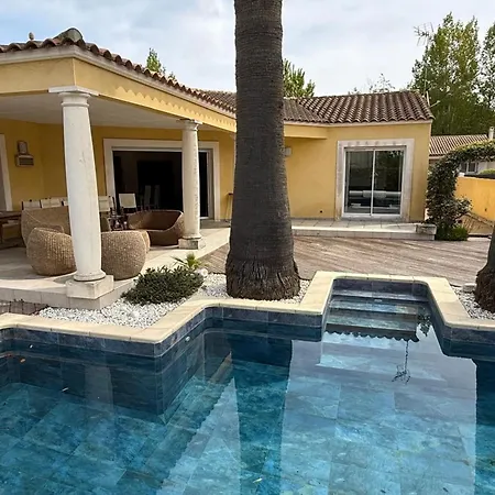 Villa Yolea Avec Piscine Privee Au Grau Du Roi De Reve